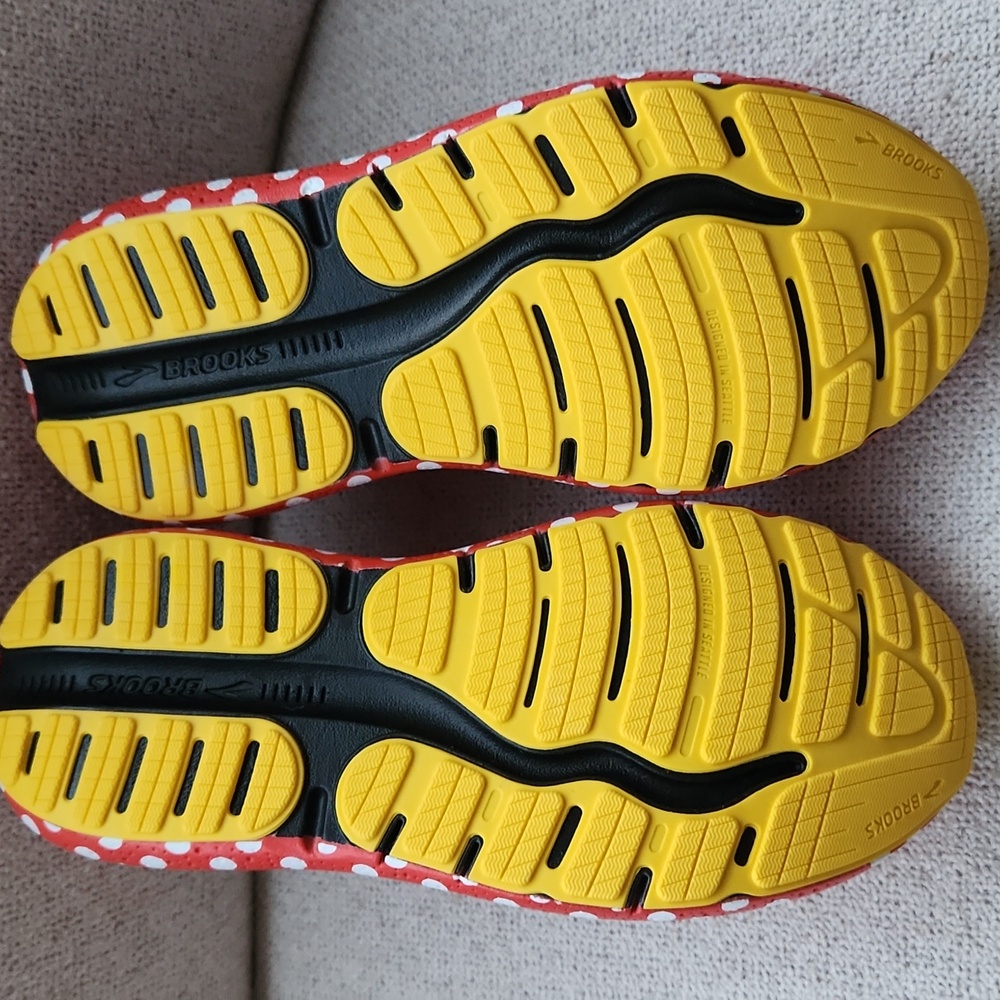 Brooks Ghost Max Minnie Mouse in  Red and White Sneakers - Picture 6 of 8